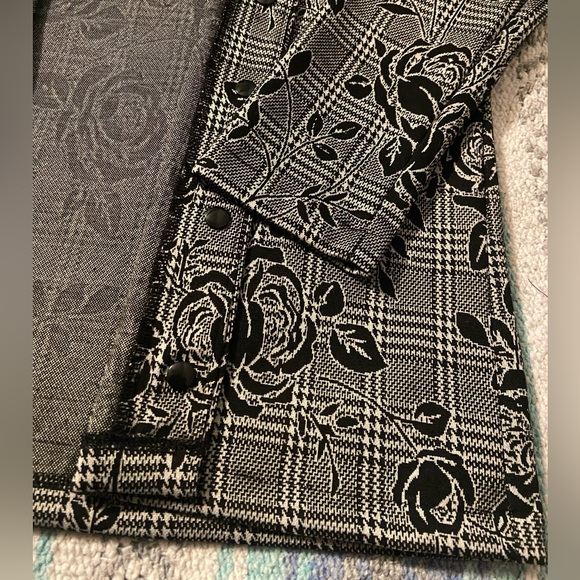 Handmade Floral Plaid Houndstooth Cardigan - Picture 4 of 11